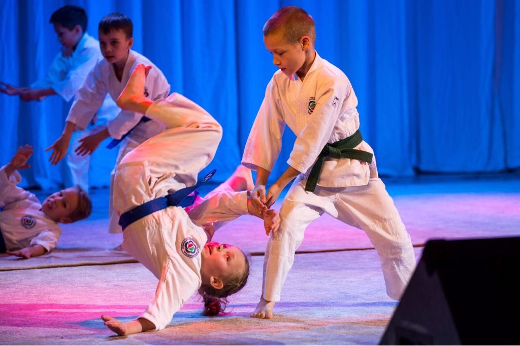 "Алтын Билбау" - "Золотой Пояс"